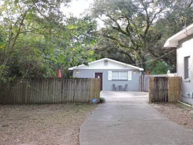 Main picture of 1711 N 60th Ave