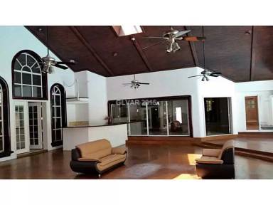 Main picture of 2217 Chatsworth Ct