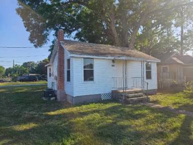 Main picture of 3900 46th Ave N