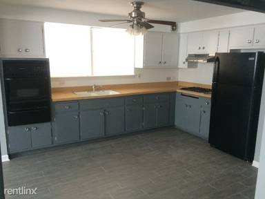 Main picture of 2612 N 75th Ct