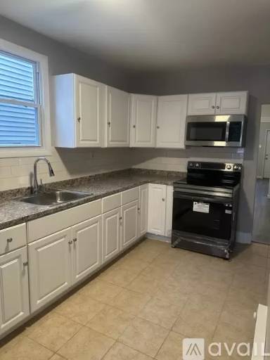 Main picture of 927 Walnut St