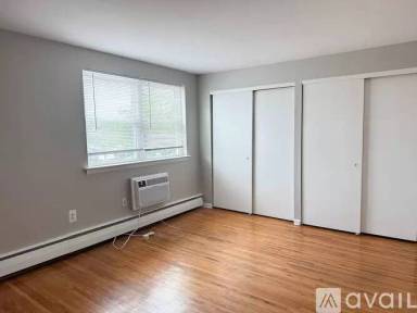 Main picture of 1835 Johnston St