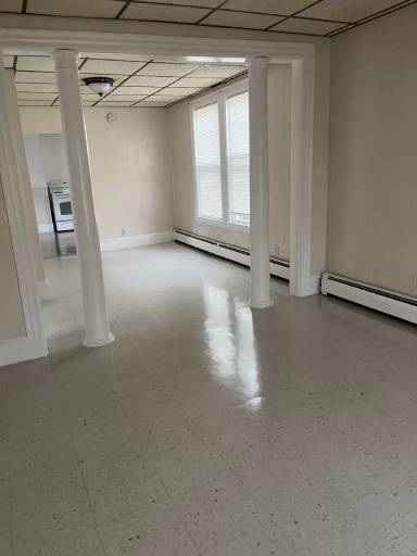 Main picture of 23 Maple St