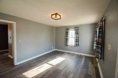 Main picture of 2041 14th St SE