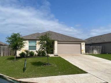 Main picture of 108 Mountain Maple St