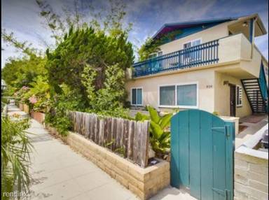 Main picture of 802 - 804 Island Ct