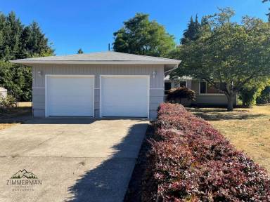 Main picture of 2295 Greenbriar St
