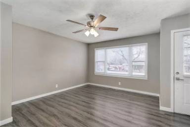 Main picture of 5431 N Lakewood Dr
