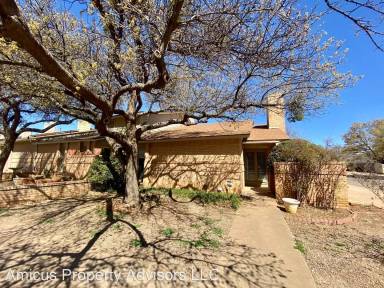 Main picture of 3302 79th St