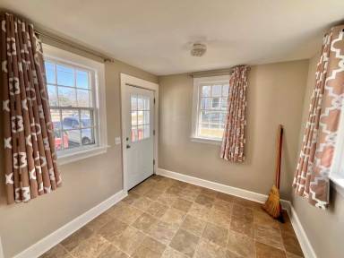 Main picture of 1430 Woodbury Ave