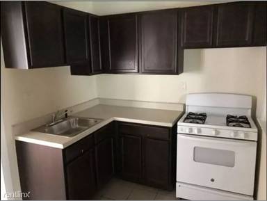 Main picture of 6633 S Ellis Ave