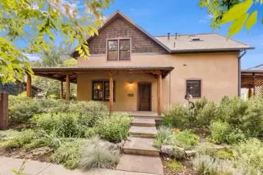Main picture of 111 N Loomis Ave