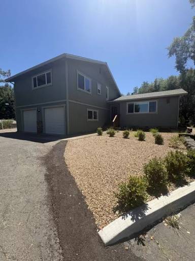 Main picture of 1776 Meda Ave