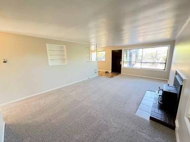 Main picture of 17046 1st Ave NE