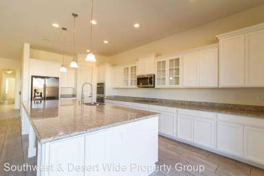 Main picture of 2050 E Geronimo St
