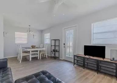 Main picture of 436 Palmetto St