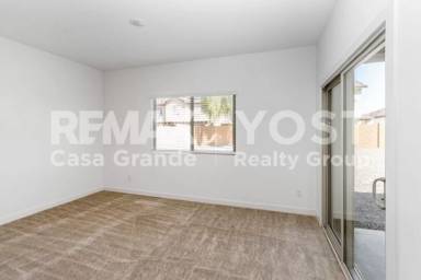 Main picture of 980 E Wiley Way