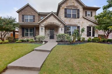 Main picture of 151 Darian Dr