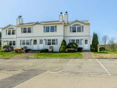 Main picture of 52 Crystal Ln