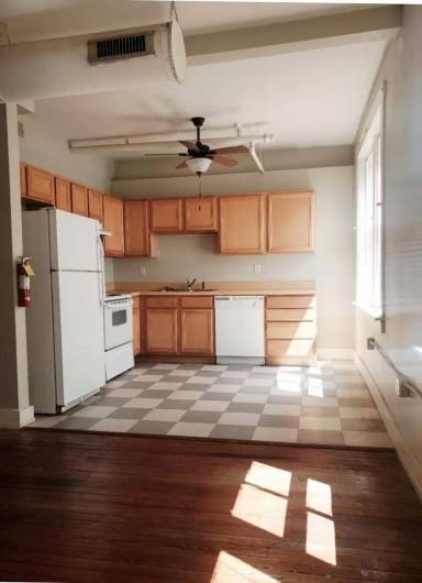 Main picture of 115 Washington Ave