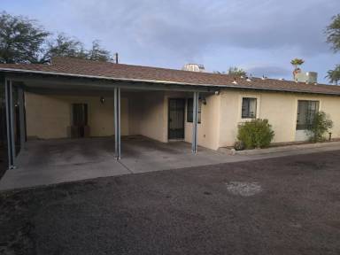 Main picture of 1979 N Belvedere Ave