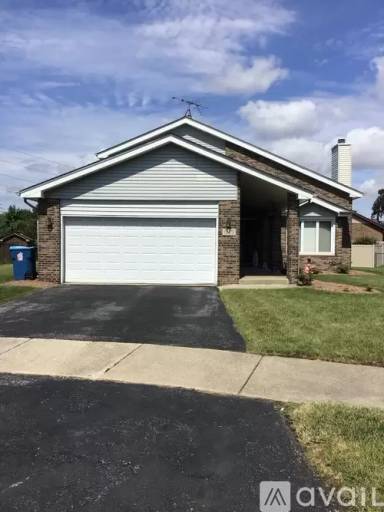 Main picture of 5125 W 113th Pl
