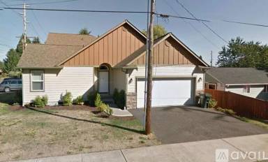 Main picture of 602 N 9th Ave SW