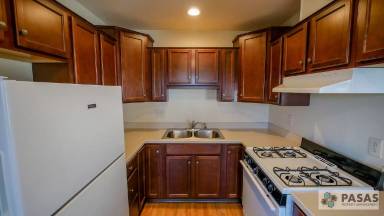 Main picture of 4345 Rialto St