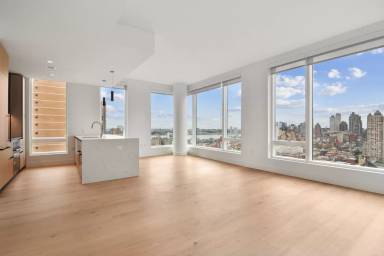 Main picture of 312 W 43rd St