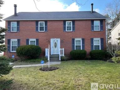 Main picture of 179 Fairgreen Dr