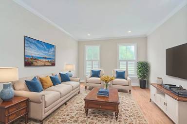 Main picture of 4331 Holmes Ave