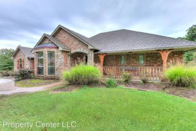 Main picture of 1524 Hunters Path