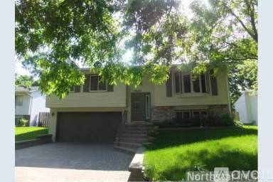 Main picture of 4854 Oxford St N