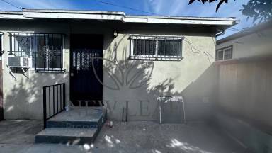 Main picture of 2837 Huron St