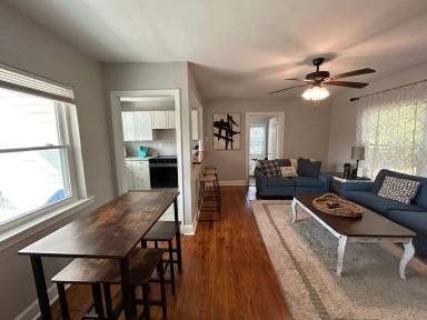 Main picture of 1636 Pepper Dr