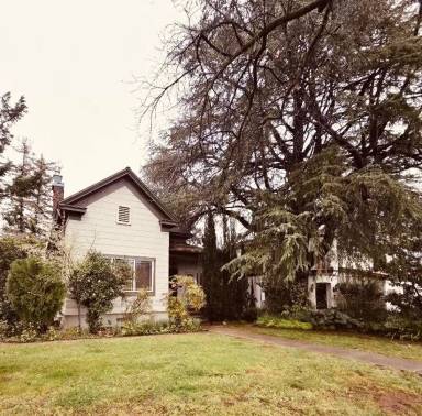 Main picture of 1318 Trinity St