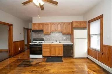 Main picture of 64 Crapo St