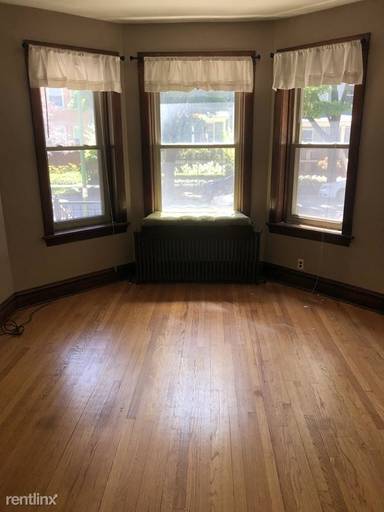 Main picture of 2170 W Windsor Ave
