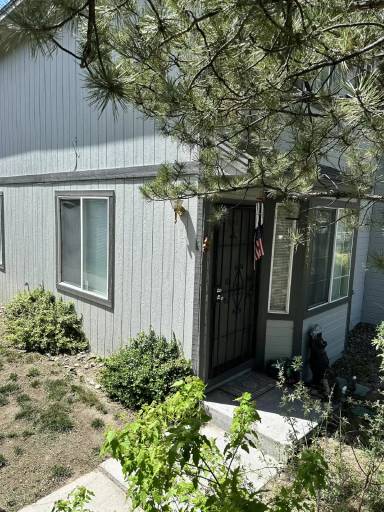 Main picture of 4025 Pheasant Dr