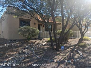 Main picture of 2640 N Sahuara Ave