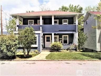 Main picture of 81 Pearson Dr
