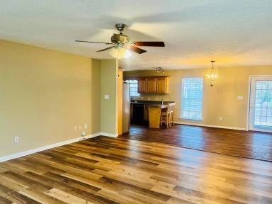 Main picture of 5885 Vista Trl