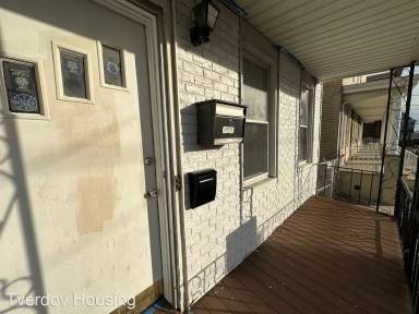 Main picture of 266 Davidson Ave