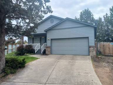 Main picture of 2429 NE Jennie Jo Ct