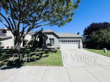 Main picture of 2706 Ozark Dr