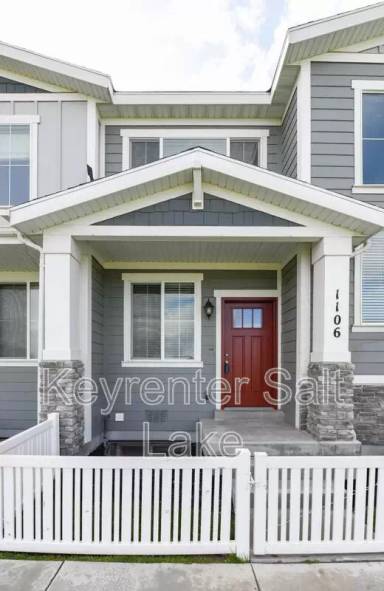 Main picture of 1106 W Emerald Pools Ln
