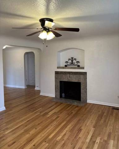 Main picture of 2040 17th St NE