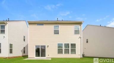 Main picture of 208 Ashborne Ln