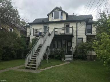 Main picture of 1317 1/2 Hughitt Ave