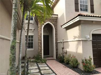 Main picture of 15365 SW 8th Ln